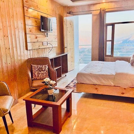 Hotel Classic Crown - #Scenic Mountain View #Open Terrace #Parking #Premium Rooms With Balcony #Guest Preferred #Best Selling Hotel In Mussoorie Esterno foto