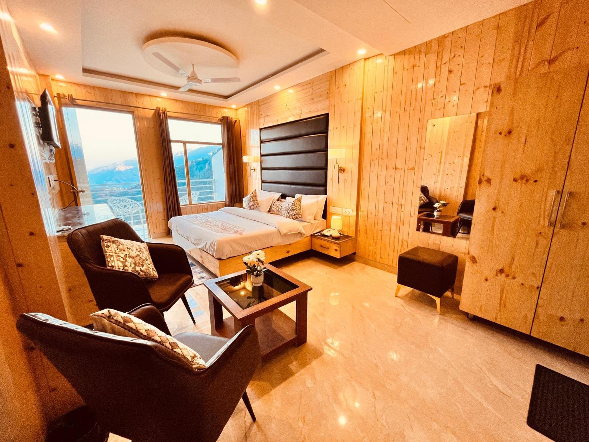 Hotel Classic Crown - #Scenic Mountain View #Open Terrace #Parking #Premium Rooms With Balcony #Guest Preferred #Best Selling Hotel In Mussoorie Esterno foto
