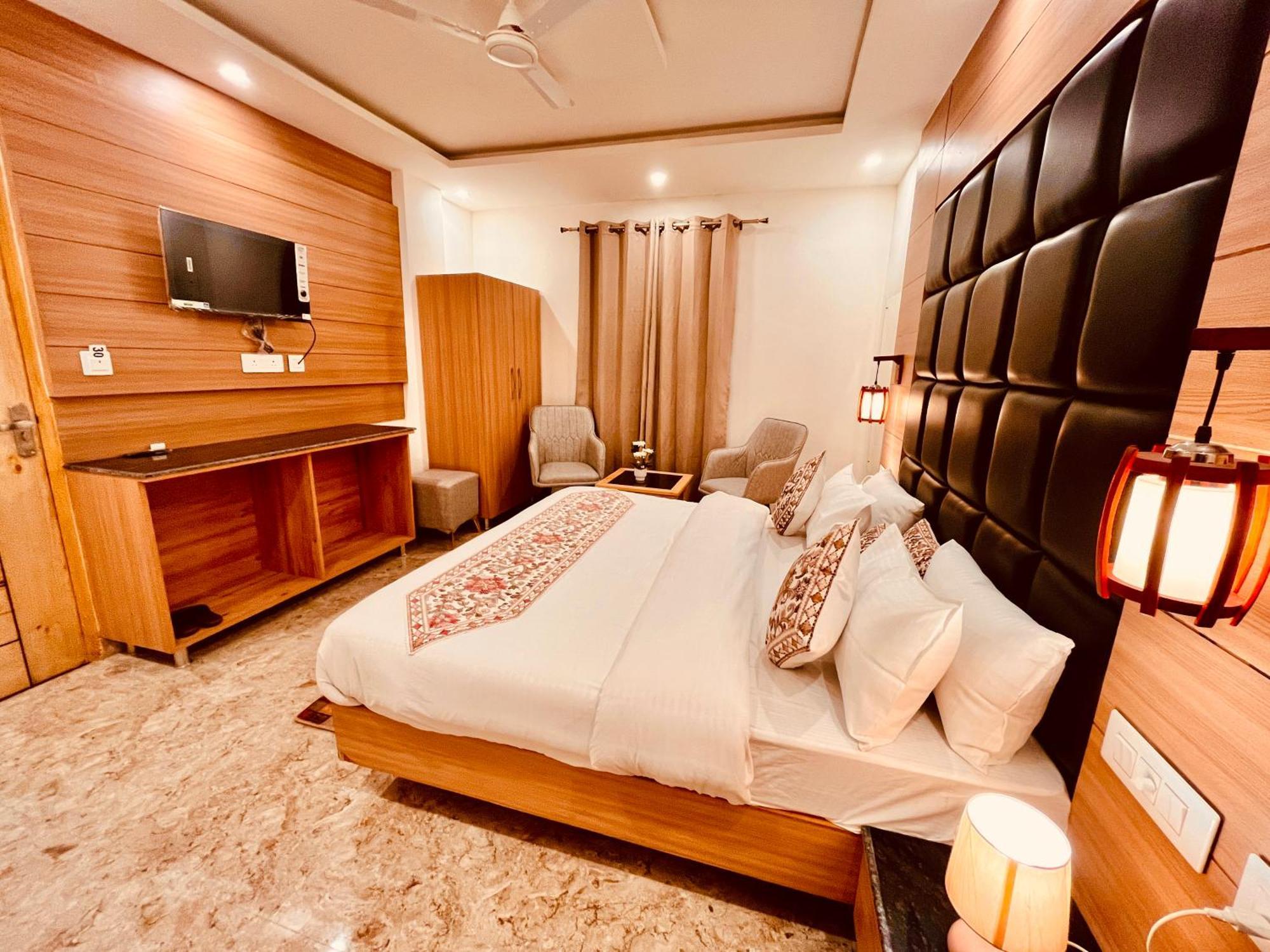 Hotel Classic Crown - #Scenic Mountain View #Open Terrace #Parking #Premium Rooms With Balcony #Guest Preferred #Best Selling Hotel In Mussoorie Esterno foto