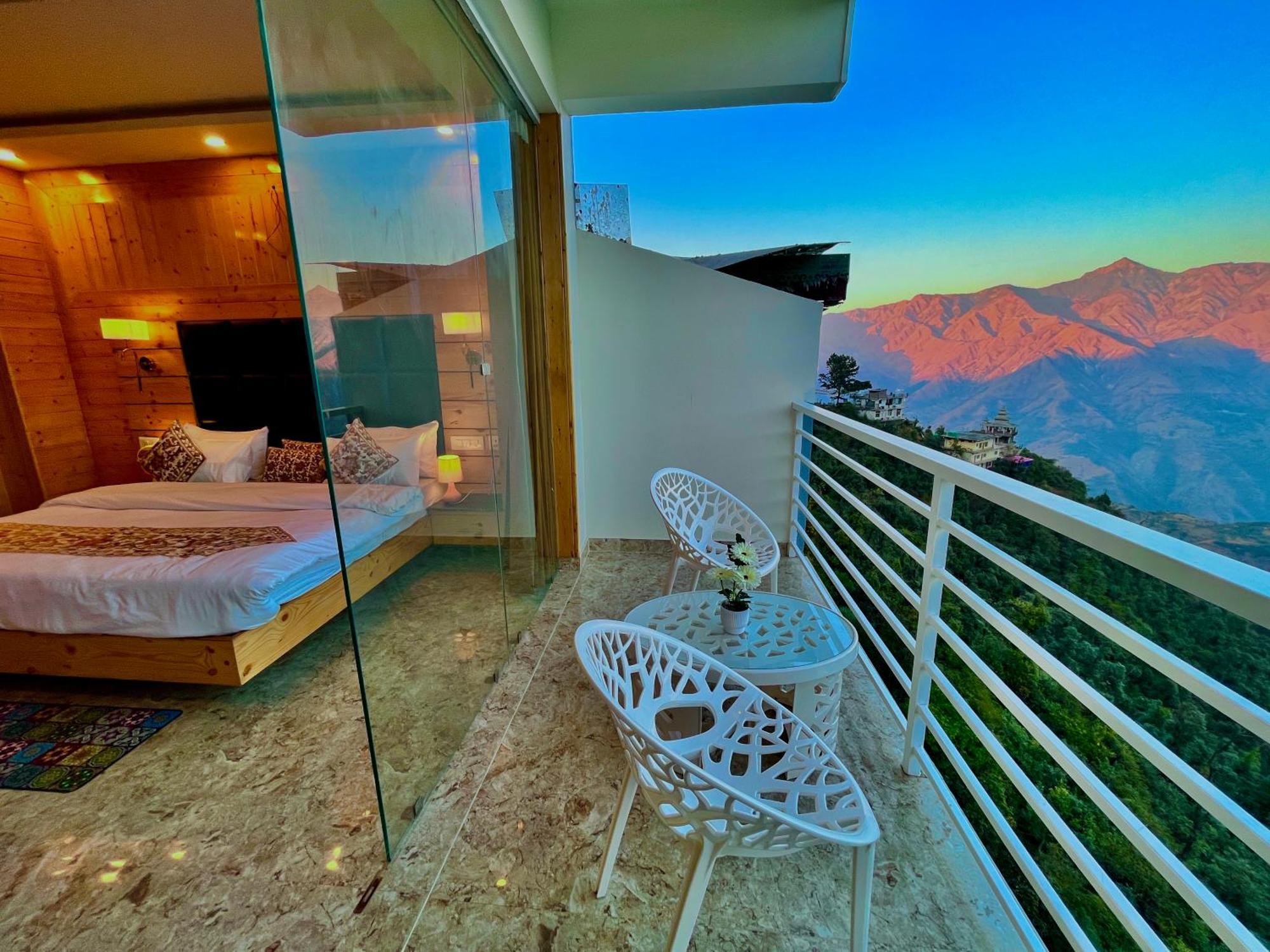 Hotel Classic Crown - #Scenic Mountain View #Open Terrace #Parking #Premium Rooms With Balcony #Guest Preferred #Best Selling Hotel In Mussoorie Esterno foto