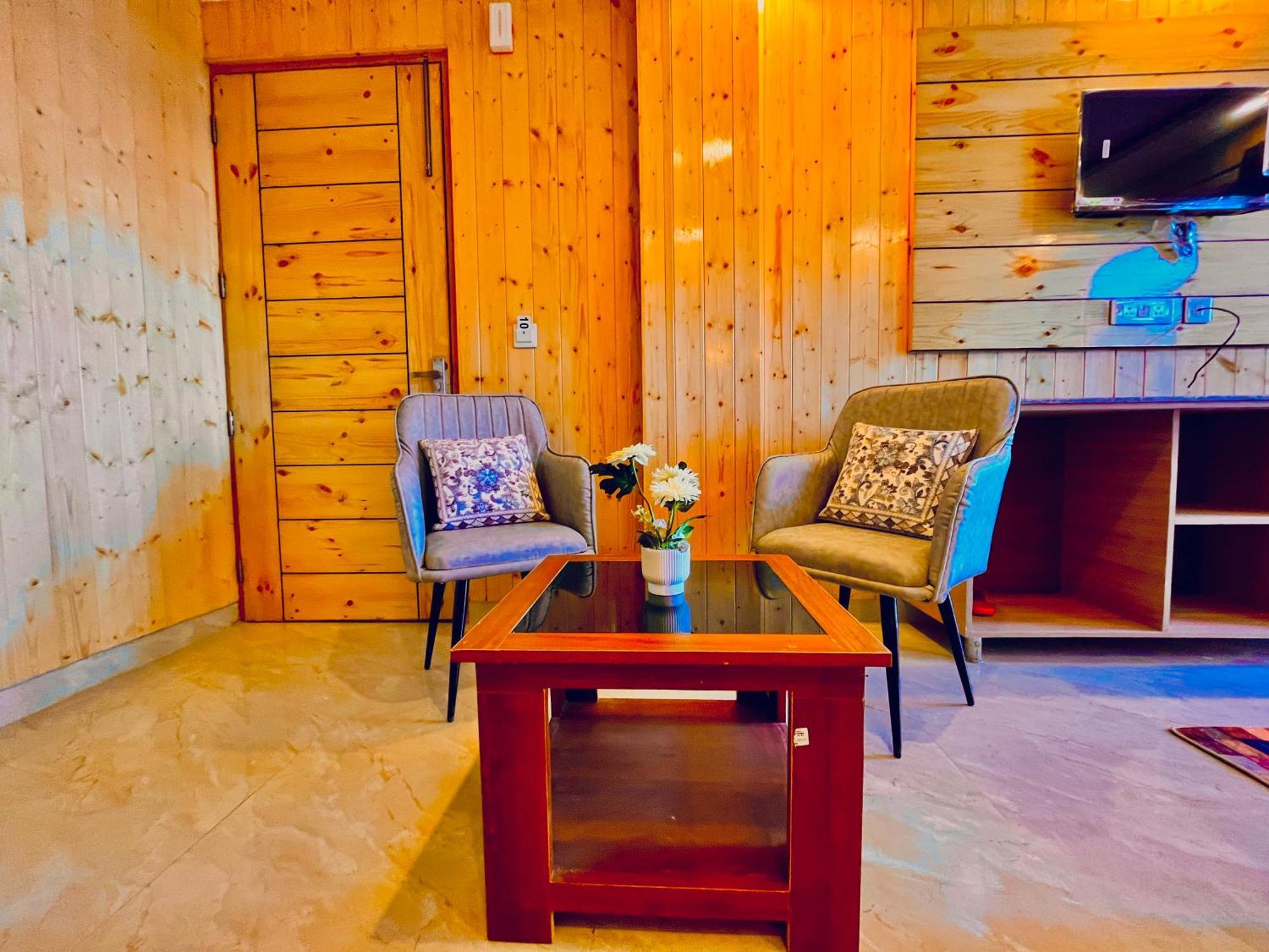 Hotel Classic Crown - #Scenic Mountain View #Open Terrace #Parking #Premium Rooms With Balcony #Guest Preferred #Best Selling Hotel In Mussoorie Esterno foto