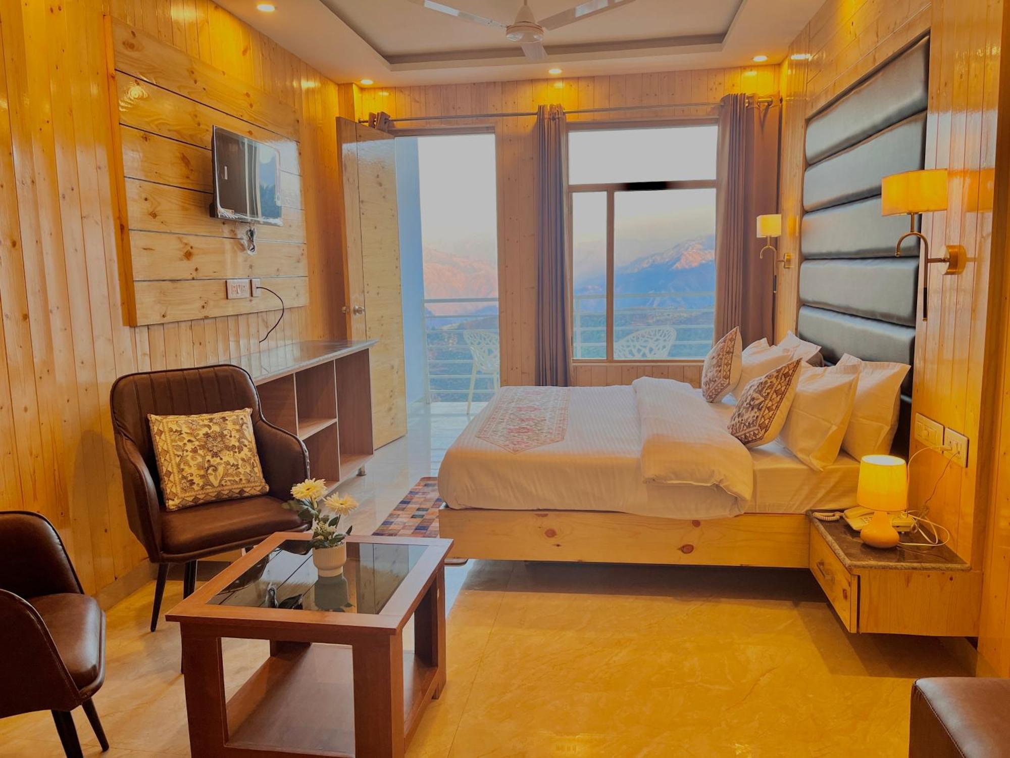 Hotel Classic Crown - #Scenic Mountain View #Open Terrace #Parking #Premium Rooms With Balcony #Guest Preferred #Best Selling Hotel In Mussoorie Esterno foto