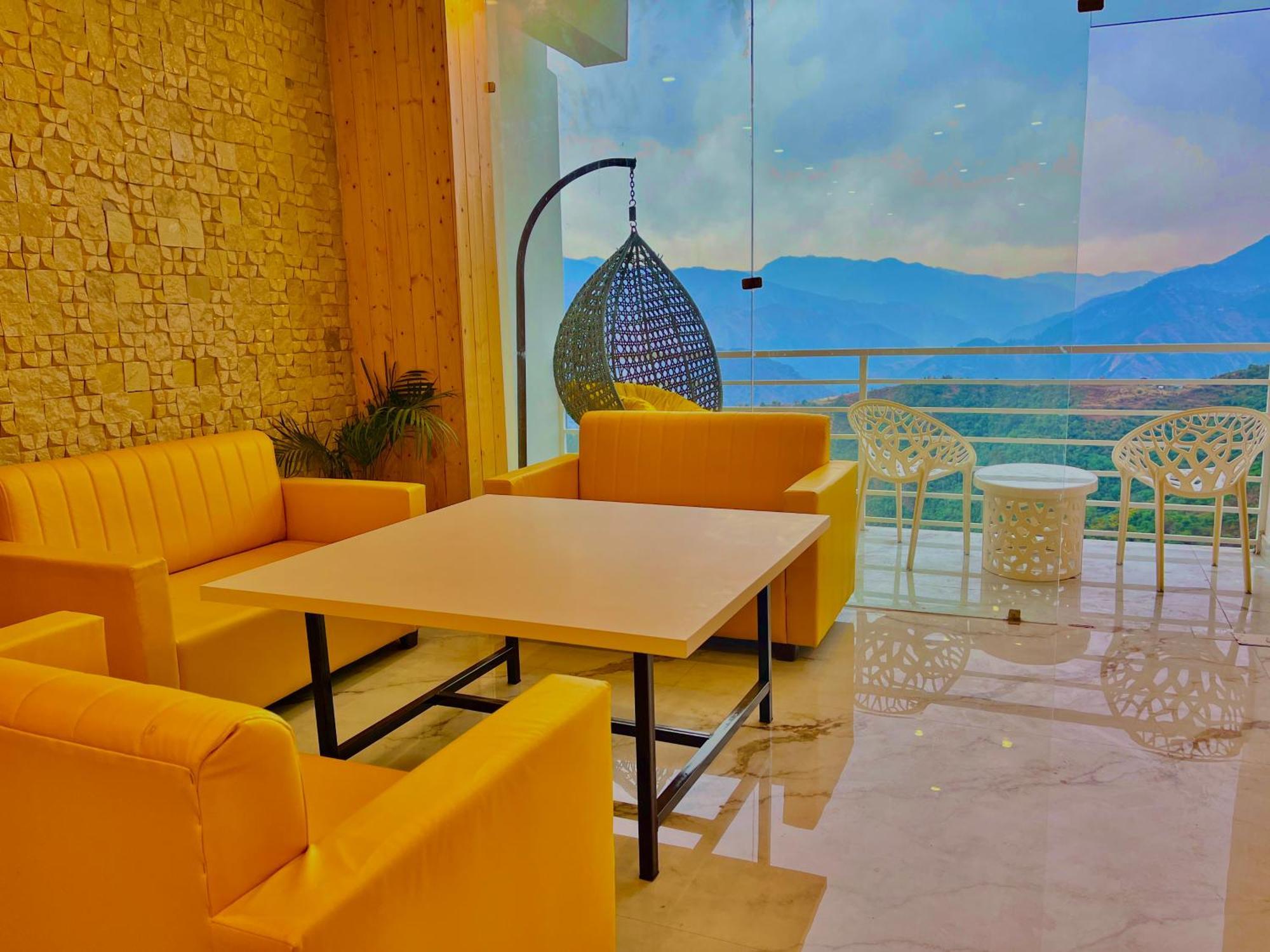 Hotel Classic Crown - #Scenic Mountain View #Open Terrace #Parking #Premium Rooms With Balcony #Guest Preferred #Best Selling Hotel In Mussoorie Esterno foto